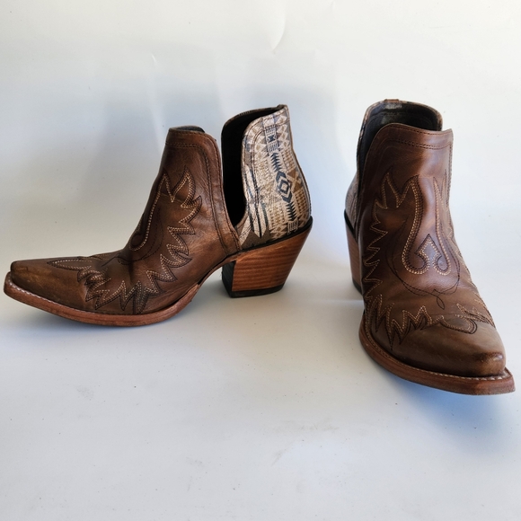 Ariat Pendelton Dixon Ankle Boot Weathered Brown Snip Toe Western Aztec Print 9B - Picture 7 of 16